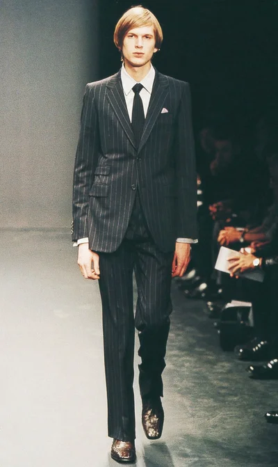 Look 16